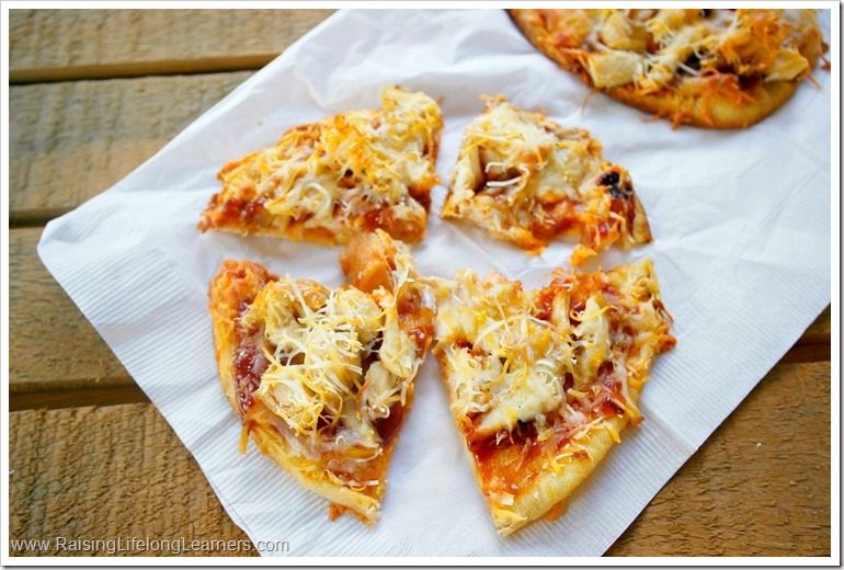 Easy BBQ Cheddar Turkey Flatbread Recipe