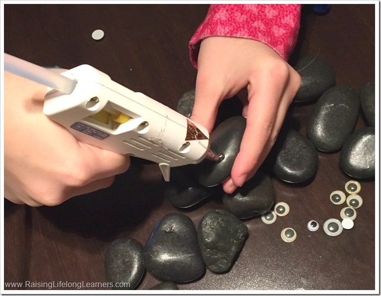 Pet Rock Themed Valentines with FREE Printable 