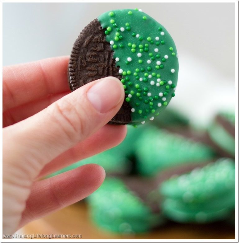 St. Patrick's Day Oreos