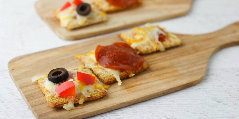 Simple Triscuit Mini Pizza Appetizers