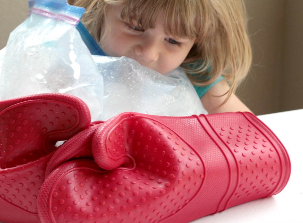 What is the best way to learn about exothermic reactions? Making ice cream in a bag of course! Kids will love this tasty science experiment!