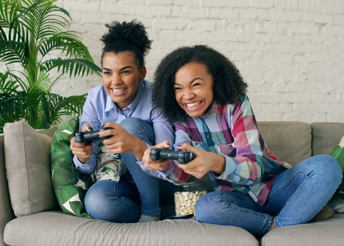 The Social Benefits of Online Gaming - Raising Lifelong Learners