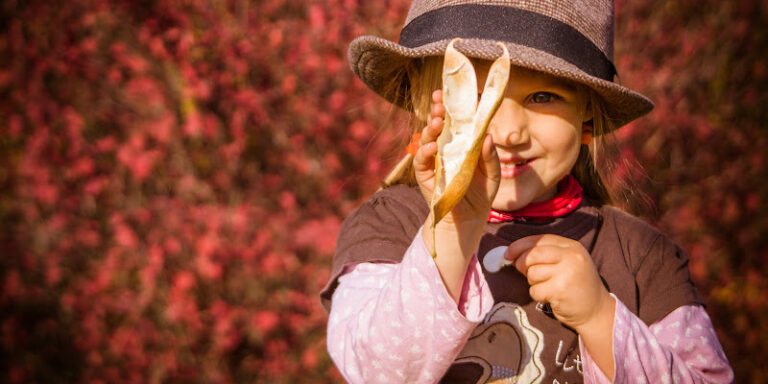 A Simple Thanksgiving Activity for Neurodivergent Kids