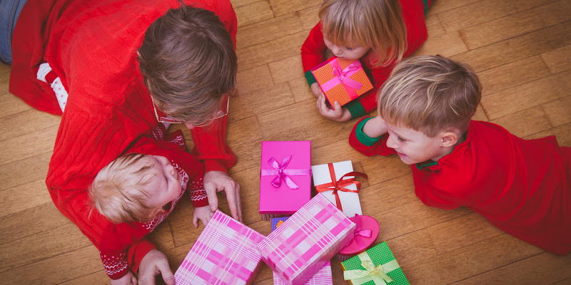 Christmas Learning Through Play: Free Scattergories Game for Kids